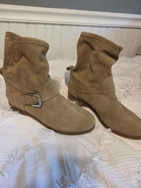 Musse & Cloud Soft Suede Slouch Ankle Boots in Tan